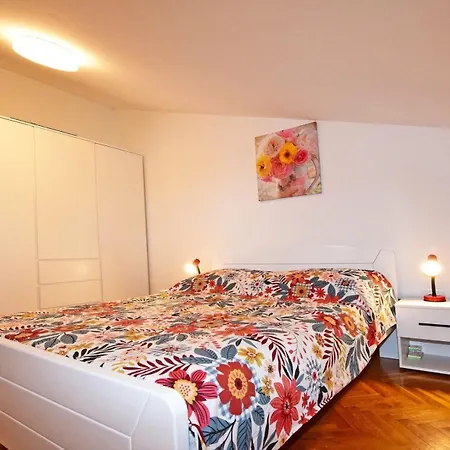 In Mit Eigener Terrasse Apartman *